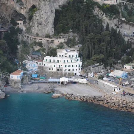 Aurora Hotel 4*