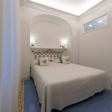 Aurora Otel 4*