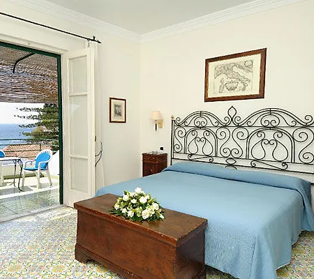 Aurora Otel 4*