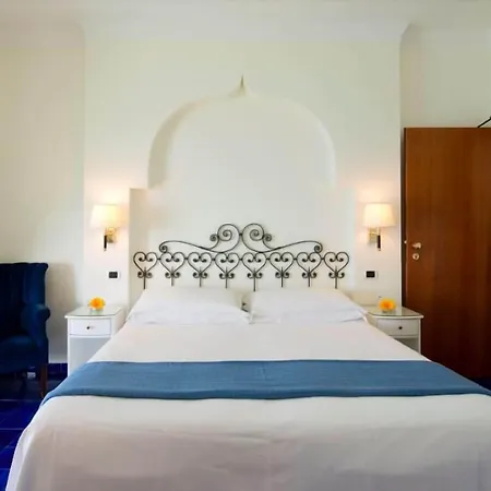 오로라 호텔 아말피